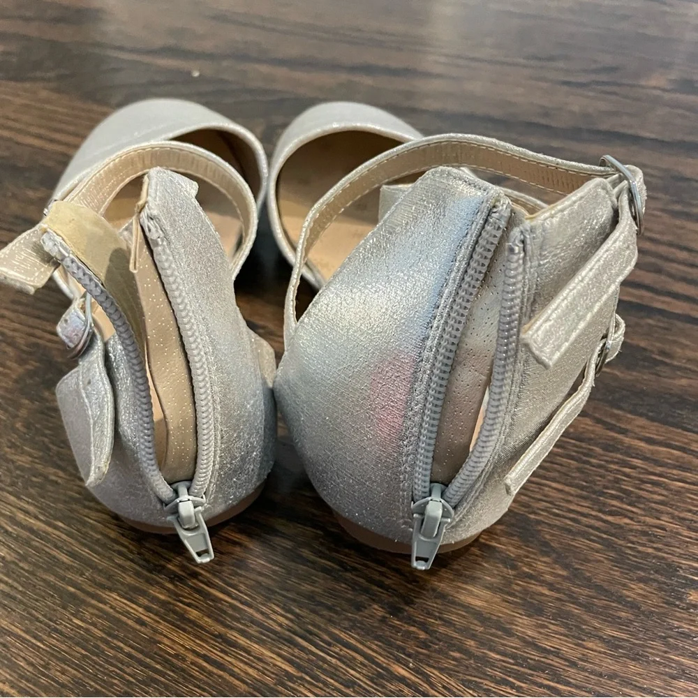 Adorable Girls Dress Shoes, EUC Size 3